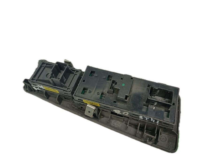 Comando / botão / interruptor vidros frente esquerdo FIAT Bravo II (19