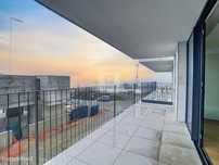 Apartamento T3 com varandas próximo ao mar em Canidelo, Vila Nova Gaia