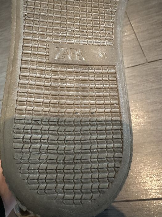 Кеди замшеві ZARA 43 розмір