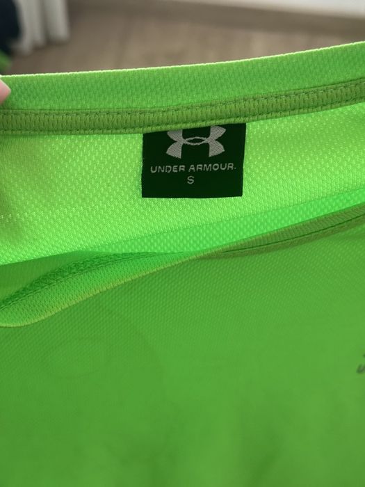Футболка Under armour s