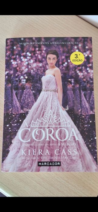 Livro "A Coroa" de Kiera Cass