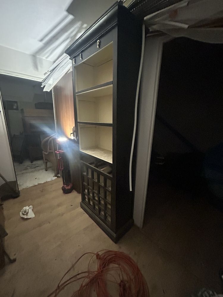 Winiarka  szafka na winko