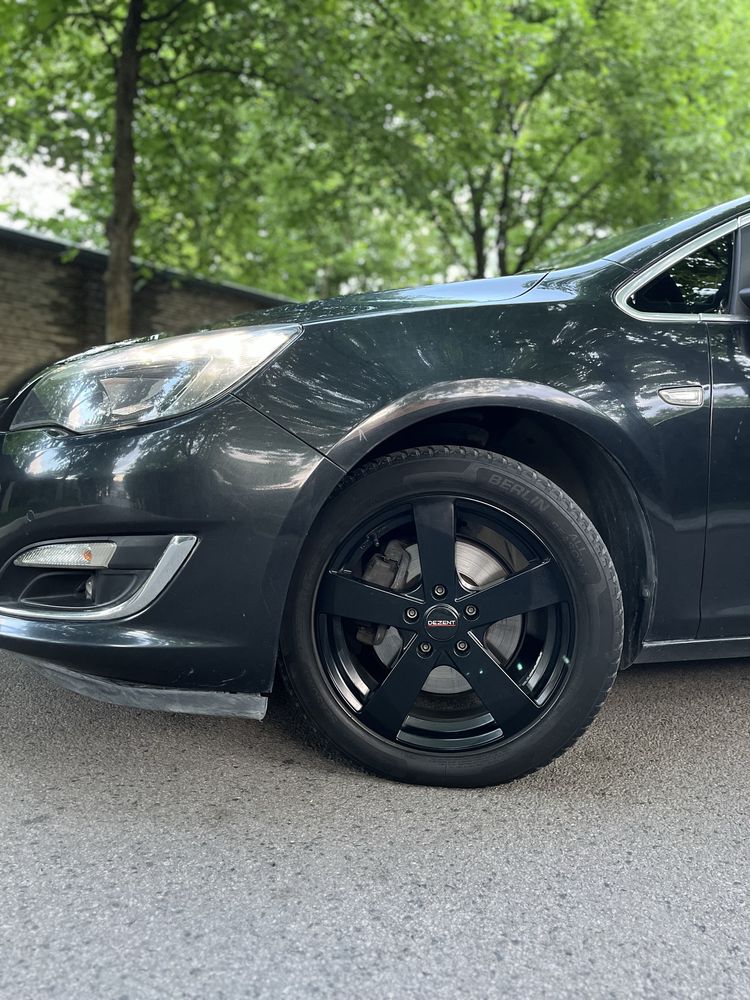 Opel Astra 2015p 1,6 cdti