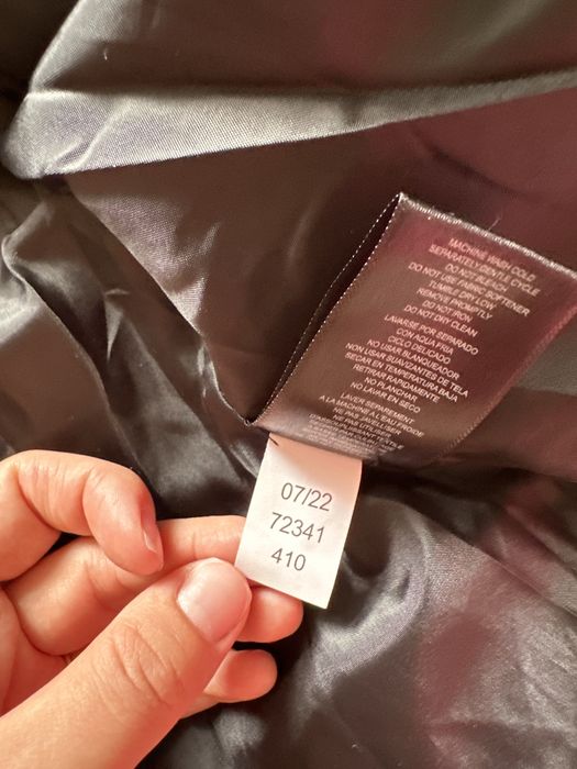 Зимова куртка фірмова на дівчинку