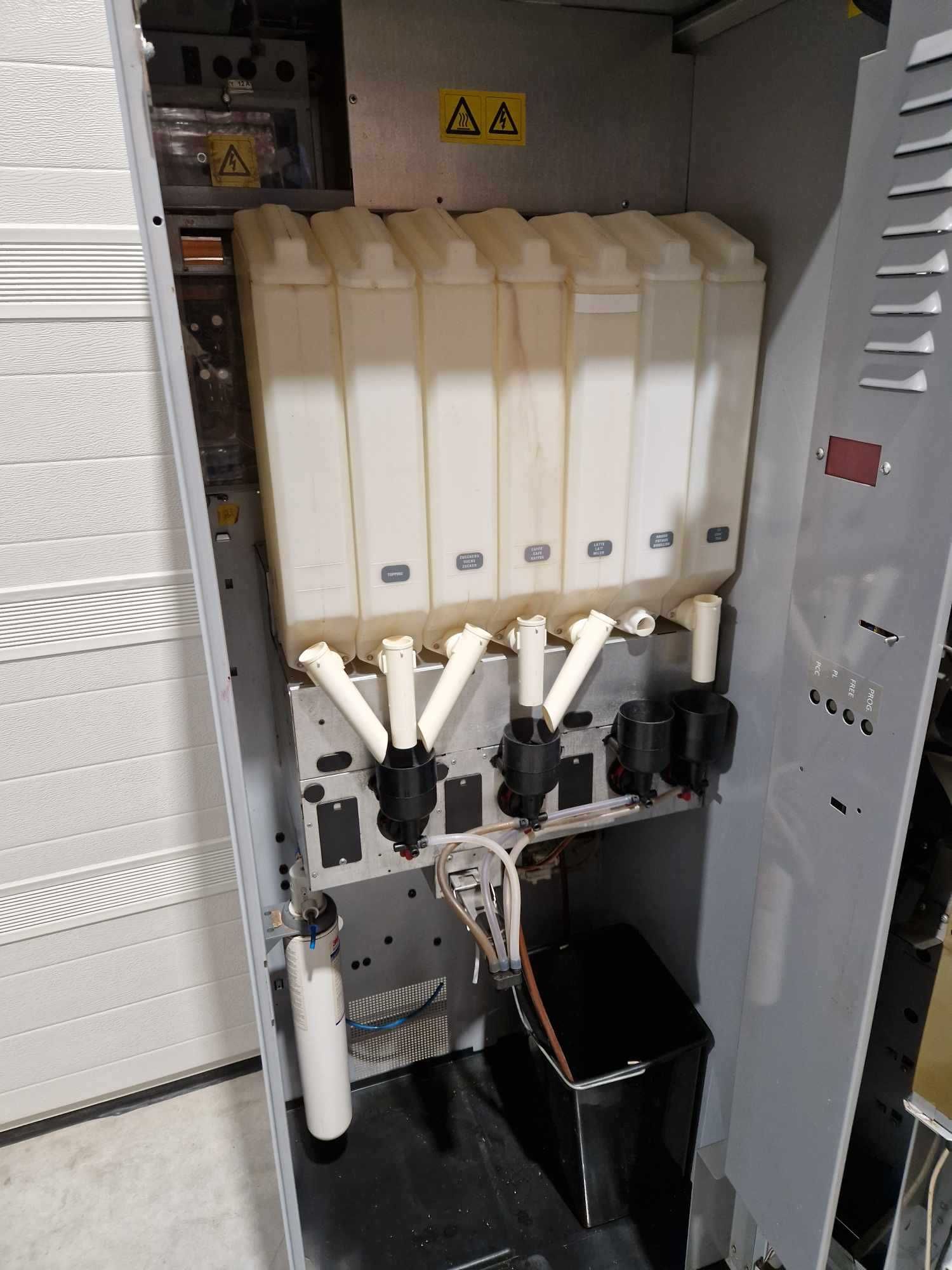 Automat Vending Kawomat Rheavendors Lazio