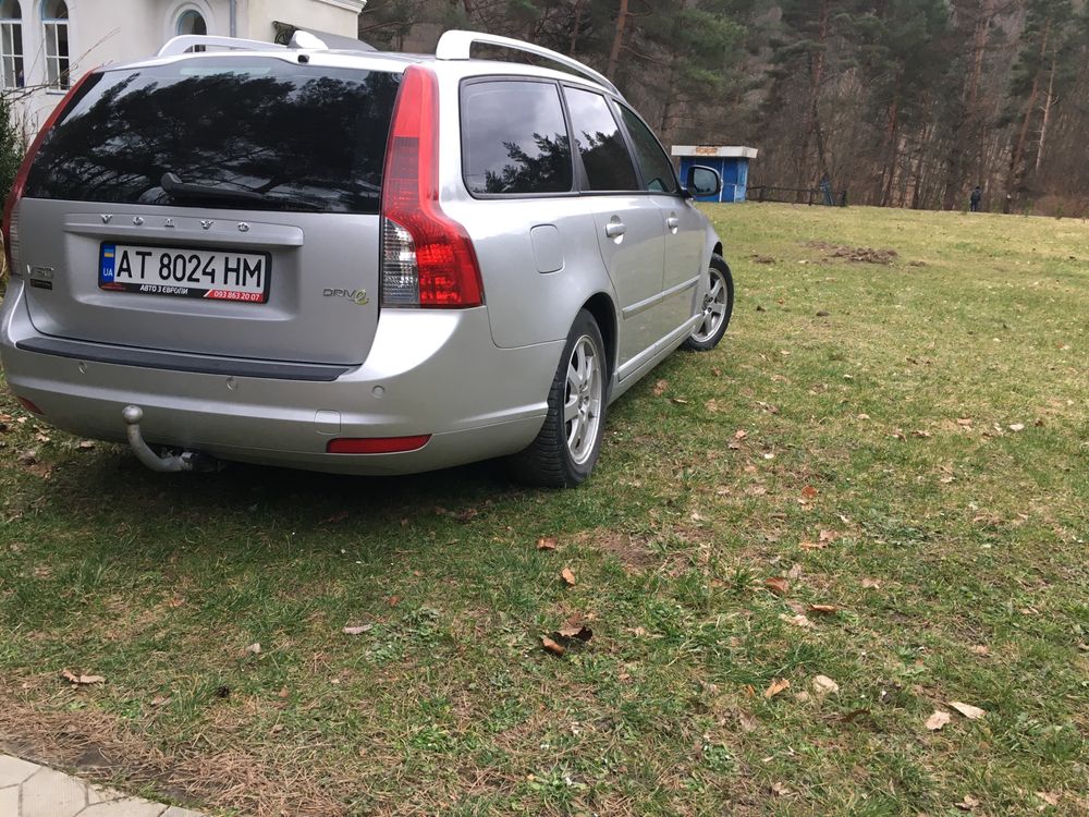 VOLVO v50 2010р(Рестайлінг)