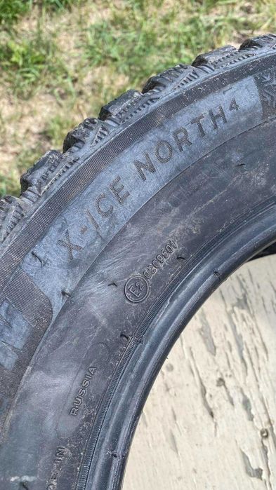 Шини Michelin 195x65 R15 шиповані 2018 року. 15-20 тис пробігу