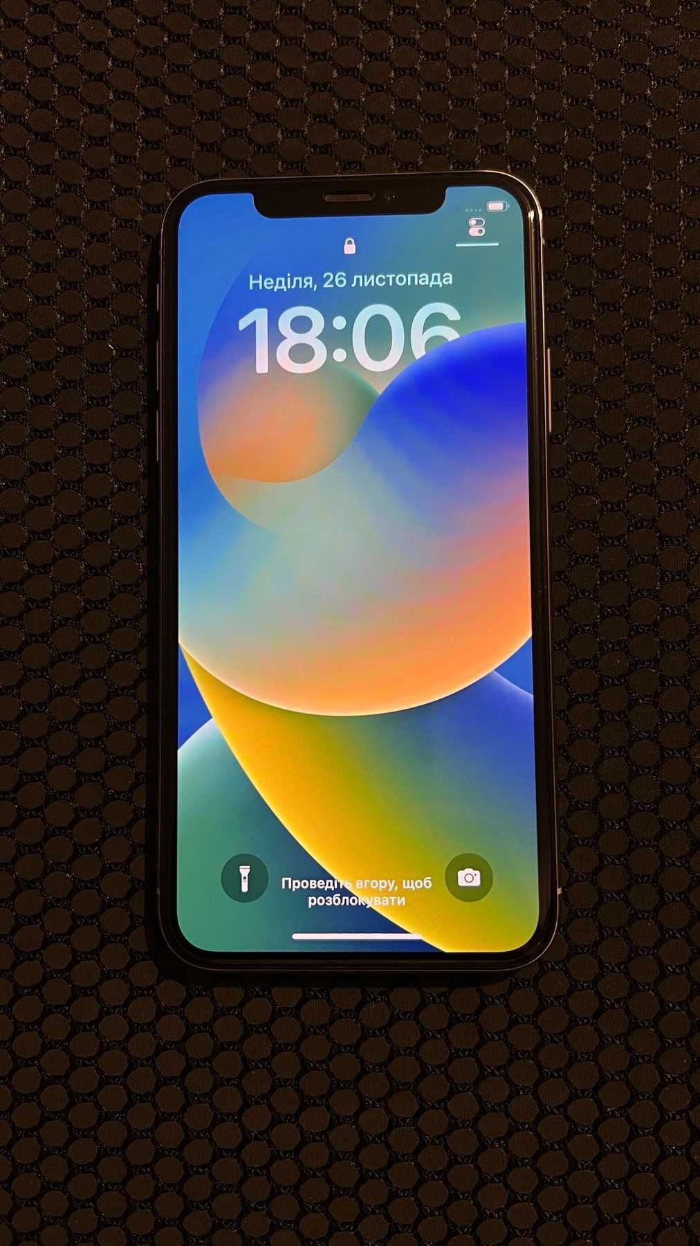 IPhone X , 64 ГБ