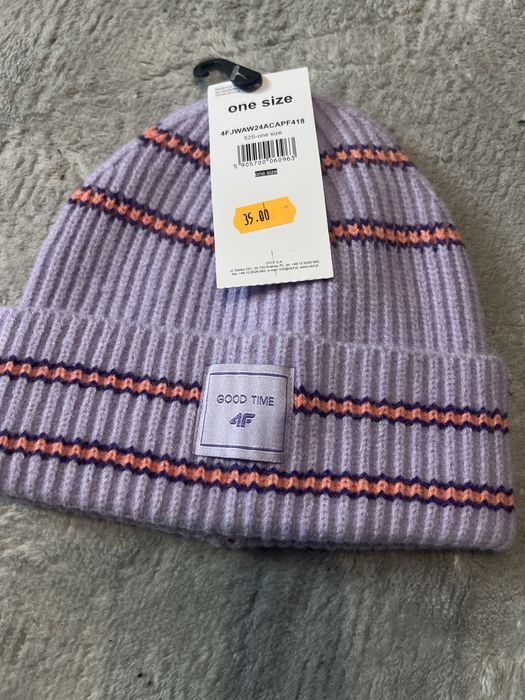 4F nowa czapka na jesień dla dziewczynki