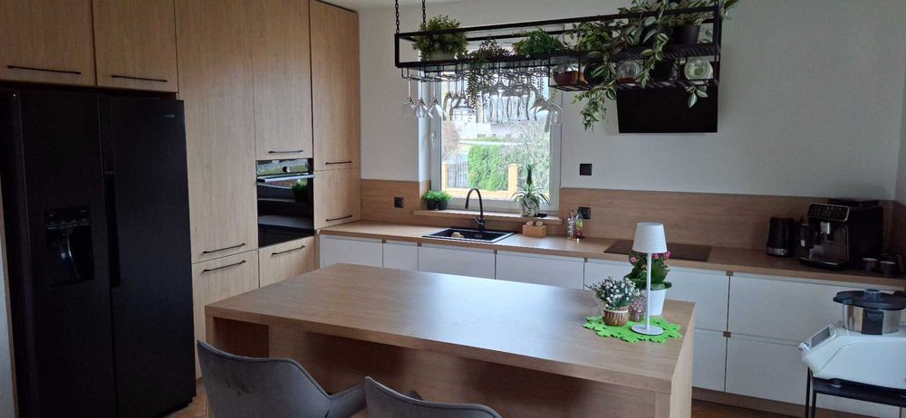 Sprzedam dom w atrakcyjnej lokalizacji