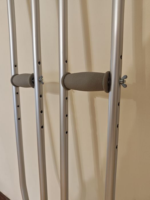 Милиці металеві дві штуки (пара)