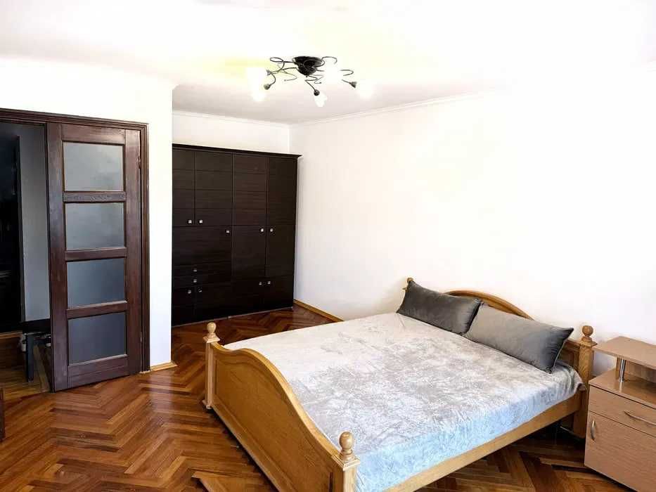 Здається 1-к квартира по вул. Родини Крушельницьких