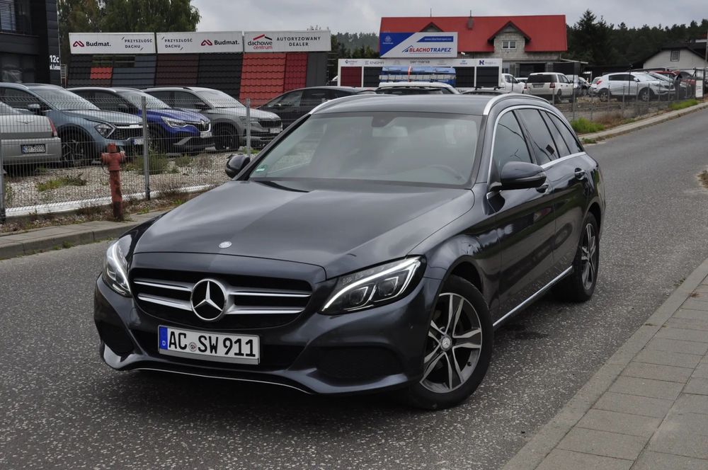 Mercedes-Benz Klasa C AUTOMAT Navi Skora FUL Led stan BDB