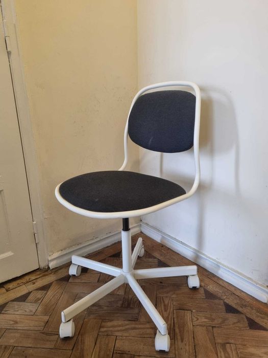 Cadeira Escritório IKEA ÖRFJÄLL - Azul/branca