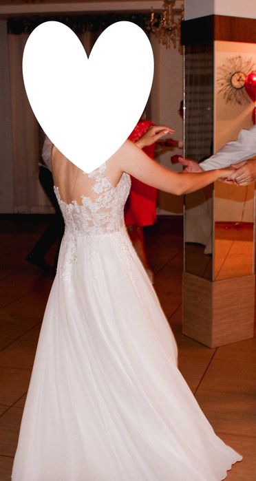 Suknia ślubna - delikatna, klasyczna