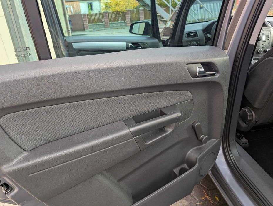 Свіжопригнаний Opel Zafira (зі Швейцарії), 176тис оригінальний пробіг