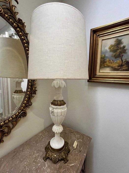 Candeeiro em mármore