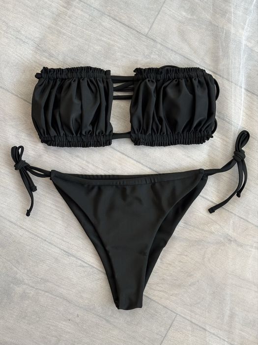 Стильний купальник чорний