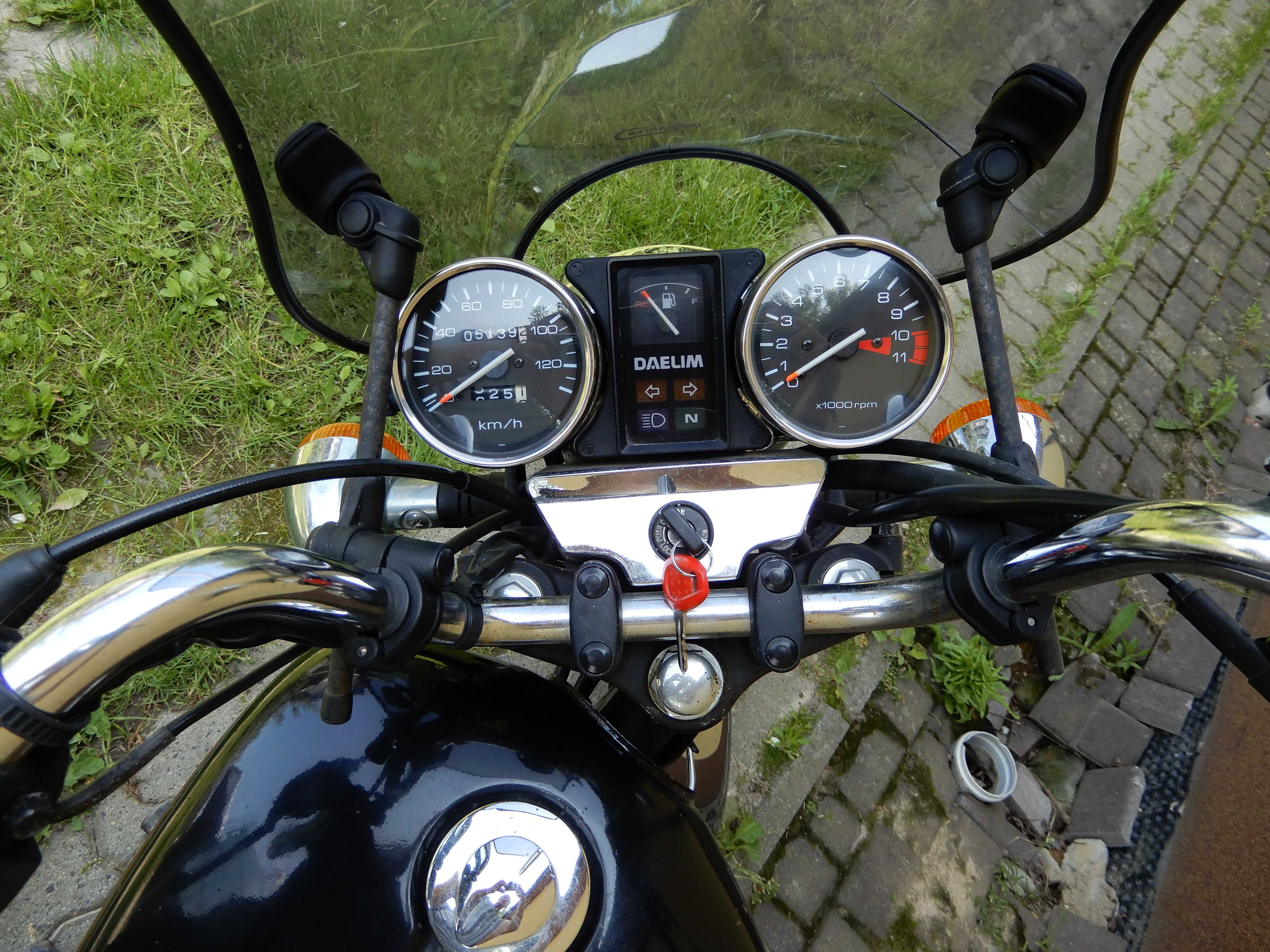 Motocykl Daelim VC 125 Custom (5200)km 96r