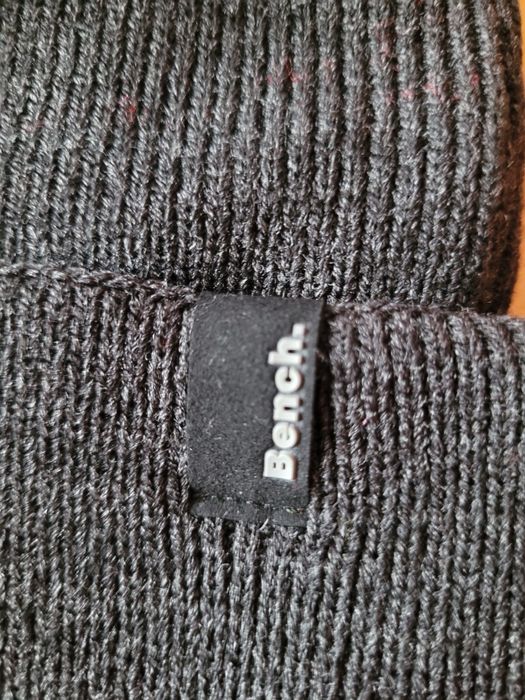 Фирменная мужская шапка BENCH