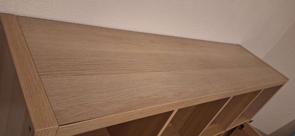 Estante "KALLAX" IKEA c/acessórios