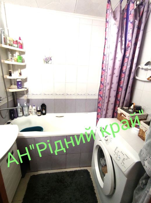 Без комісії! Продамо затишну 2у кв. з кап.гаражем.