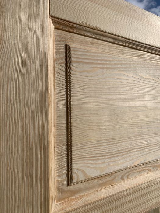 Drzwi drewniane SOSNOWE ryflowane , postarzane, szczotkowane NA WYMIAR