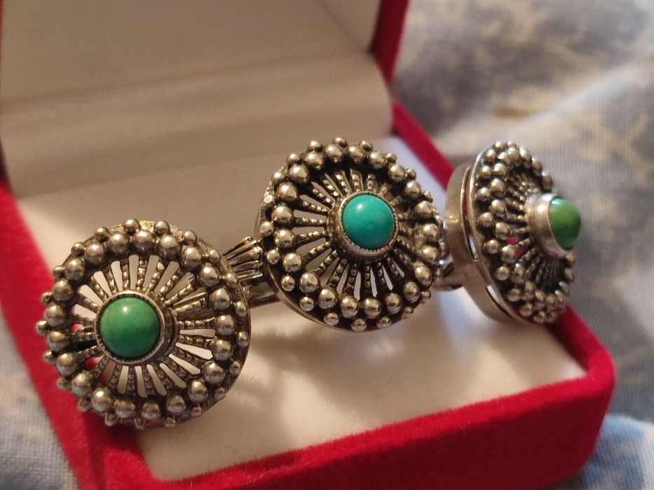 Кольца винтажные и серебряные цепочки