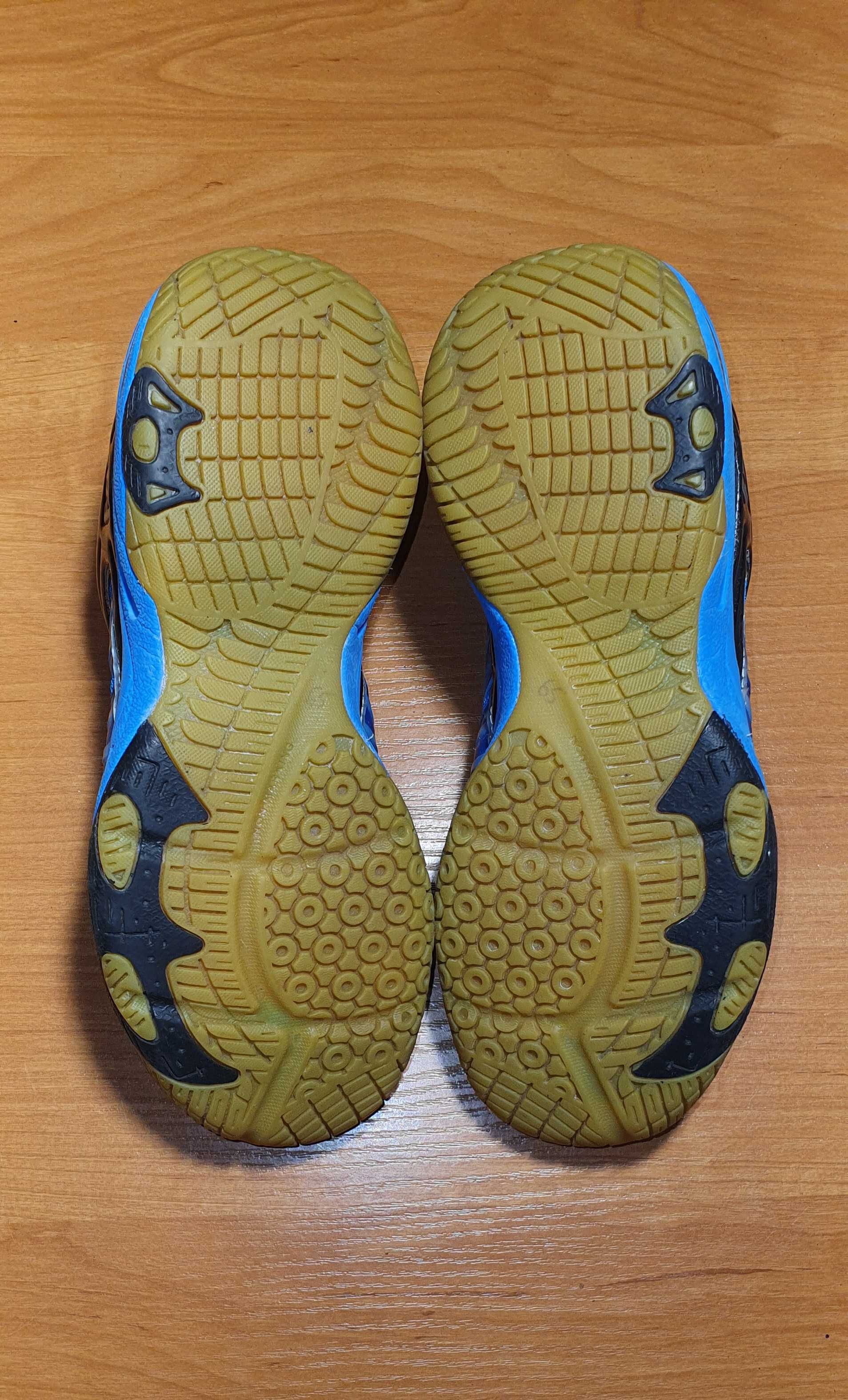 NOWE buty do badmintona, squasha FZ FORZA, rozm. 37 / 23 cm