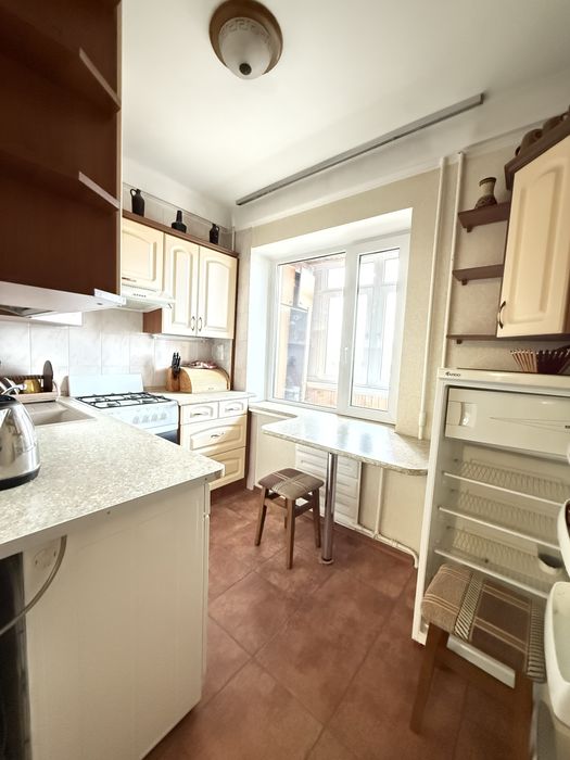 Продам 1 кім Лівобережна 5 хв держпрограми