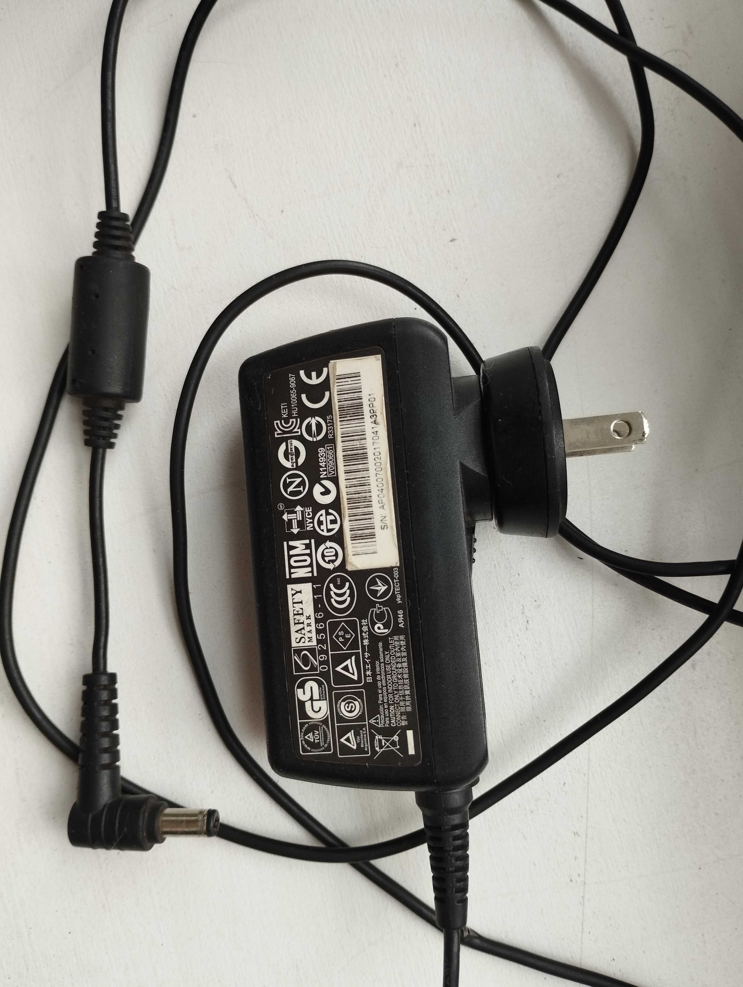 Адаптер (блок питания) LEADER ELECTRONICS 19V 2.15A мод IU40-1190-011S