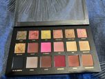 Huda Beauty Rose Gold pierwsza edycja