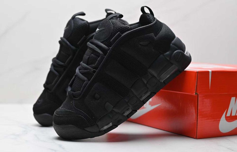 koszykówki "Nike _Air_More_Uptempo_Low_Triple Black R.45