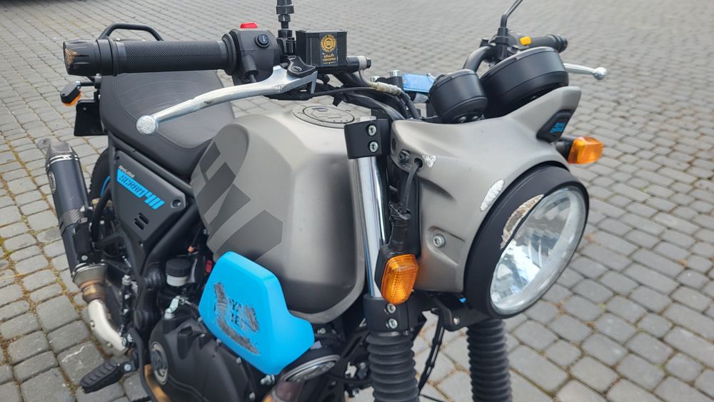 Royal Enfield Himalayan Scram 411