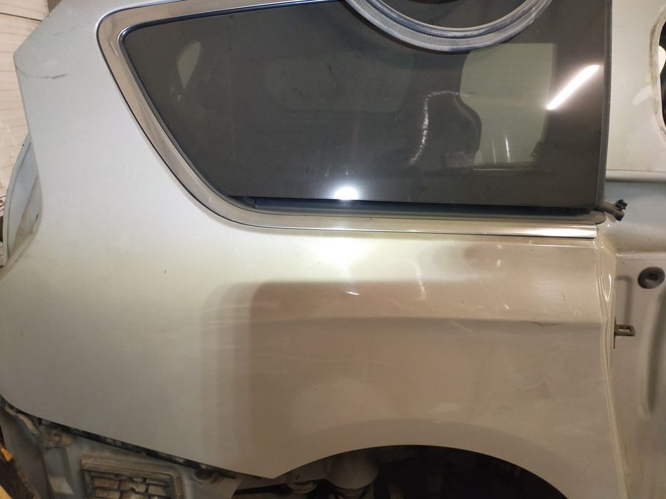 Chrysler Pacyfica Drzwi prawe Przód i Tył kol PW2