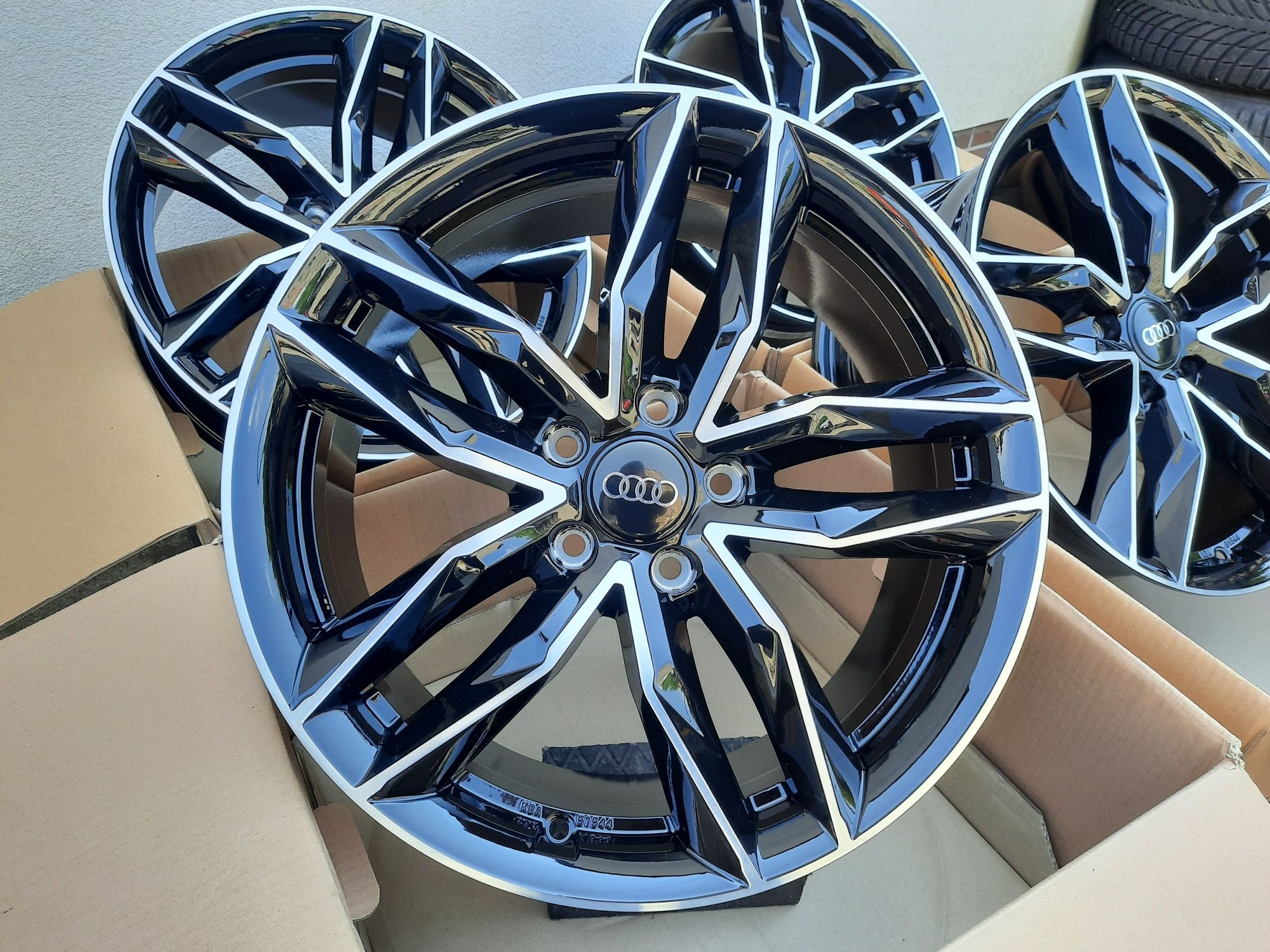 Alufelgi NOWE 19 AUDI 5x112 A3 A4 B7 B8 B9 A6 C5 C6 Q3 TT CZARNE RS3
