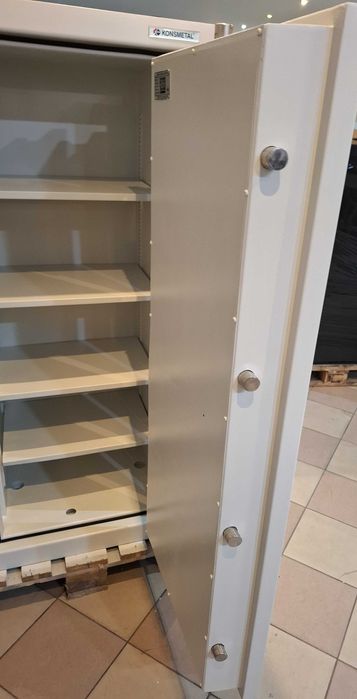 Sejf kasa pancerna Konsmetal KP 160 SK, VI klasa odporności, 1100 kg