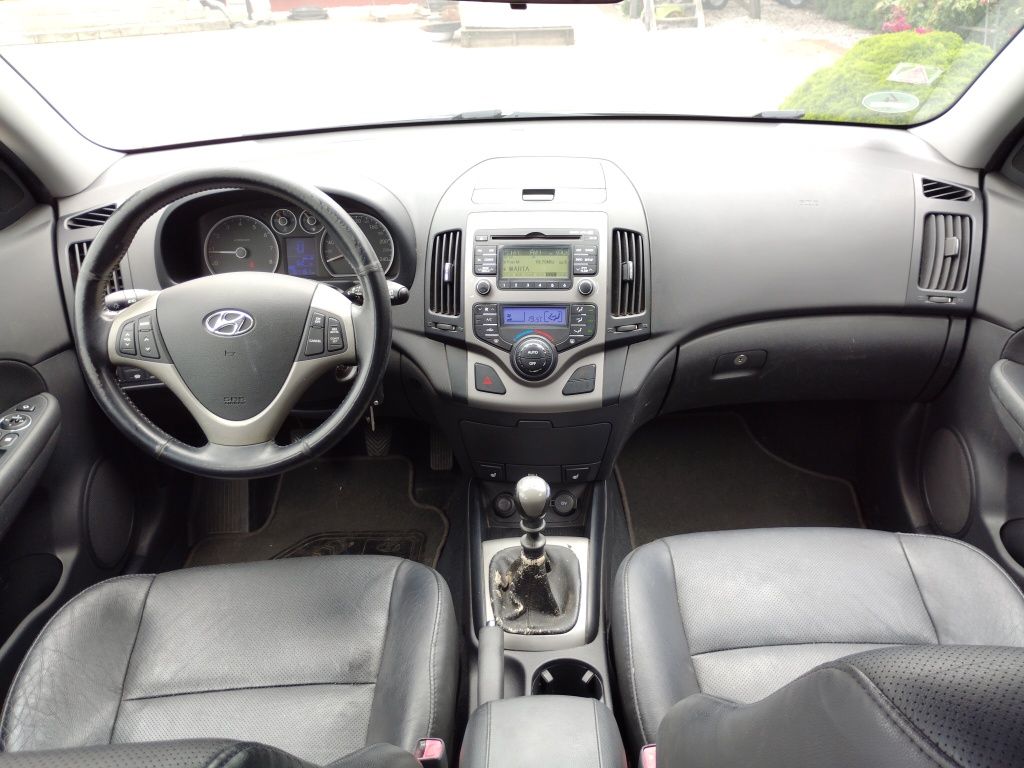 Hyundai i30 2008r 2,0i 143KM 181.000km Skóry Tempomat Klimatronik z DE
