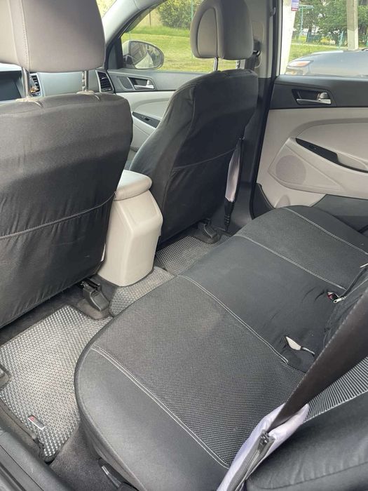 Продам чохли на сидіння Hyundai Tucson 2018 р.