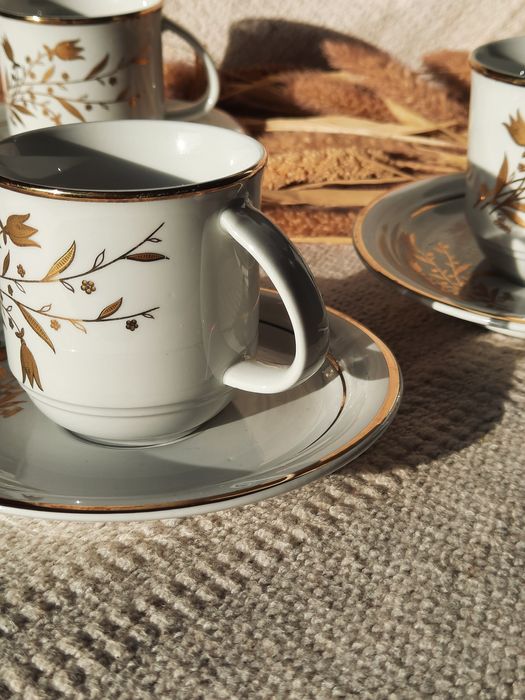 Filiżanki do espresso kawy spodki duety zestaw złote kwiaty porcelana