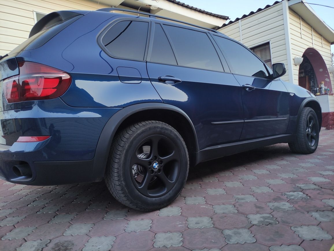 Продам BMW X5 E70