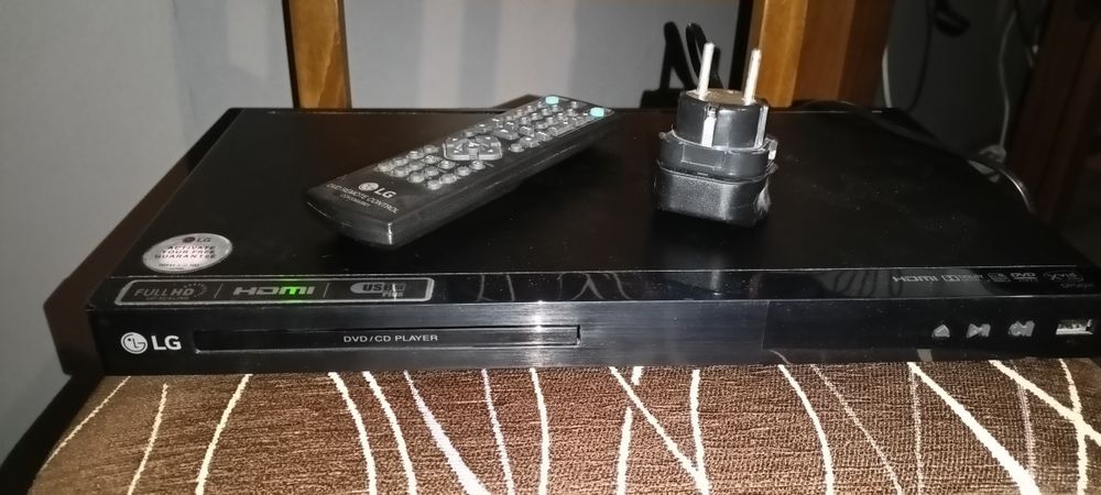 Odtwarzacz DVD LG DP542H