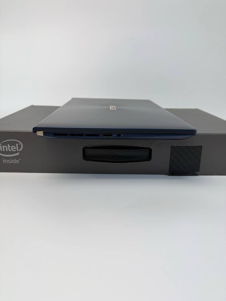 Ноутбук Asus UX534 – екран + ScreenPad, i7 10th Gen, GTX 1650, 16ГБ