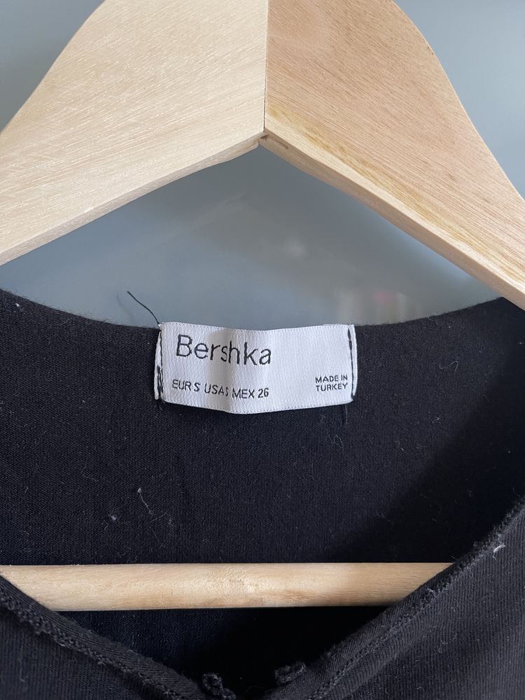 Кроп топ Bershka