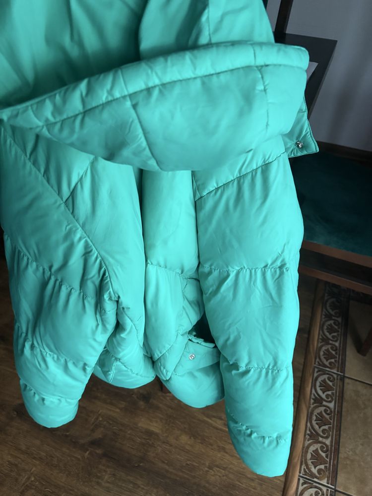 Kurtka  FILA. promocyjna cena super  kolor