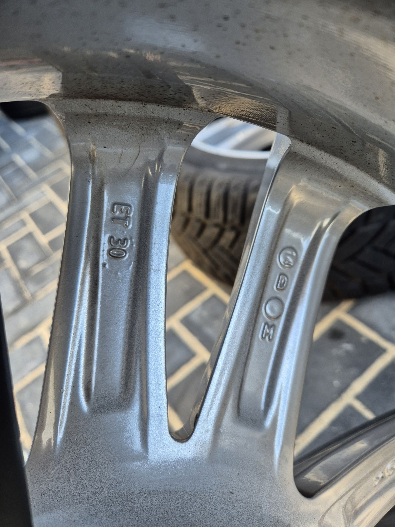 Fwlgi aluminiowe BMW 5x120 8J 18 et30 F10 F11 F30 F31 F32 F34 X3 X4