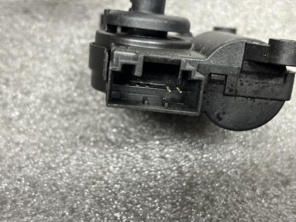 Motor da comporta da sofagem VOLKSWAGEN Golf VIII (CD1)