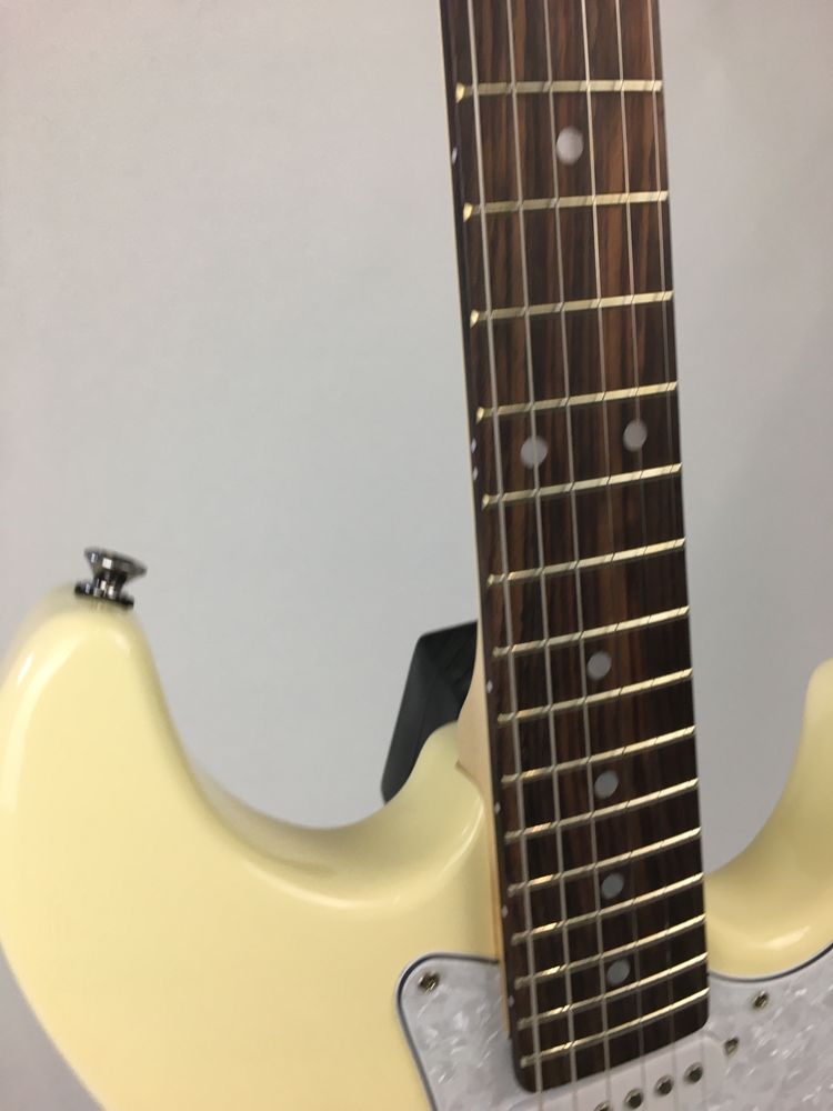 Gitara elektryczna Aria Pro II 714-STD Stratocaster HSS Split-coil