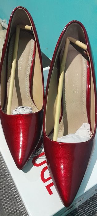 Жіночі туфлі. Італія.