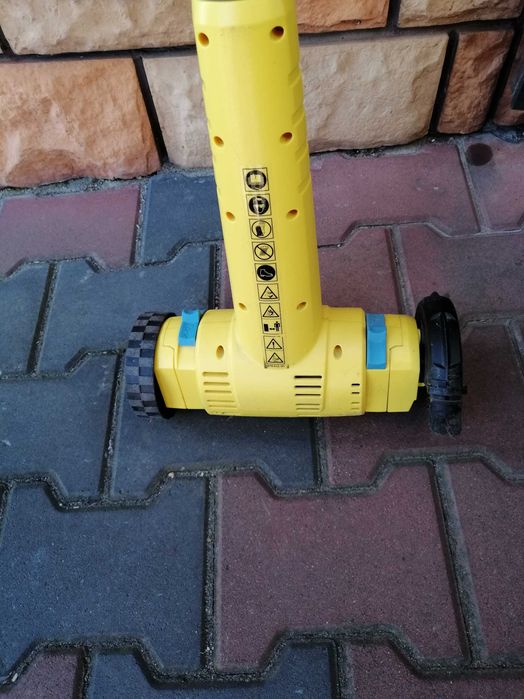 Szczotka elektryczna ogrodowa